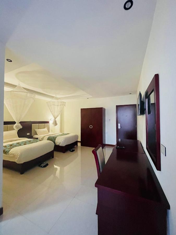 Winn Hotel - Bahir Dar Bagian luar foto
