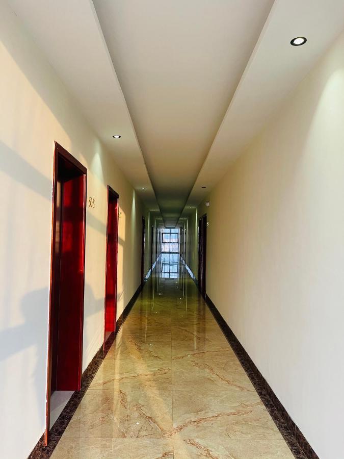 Winn Hotel - Bahir Dar Bagian luar foto