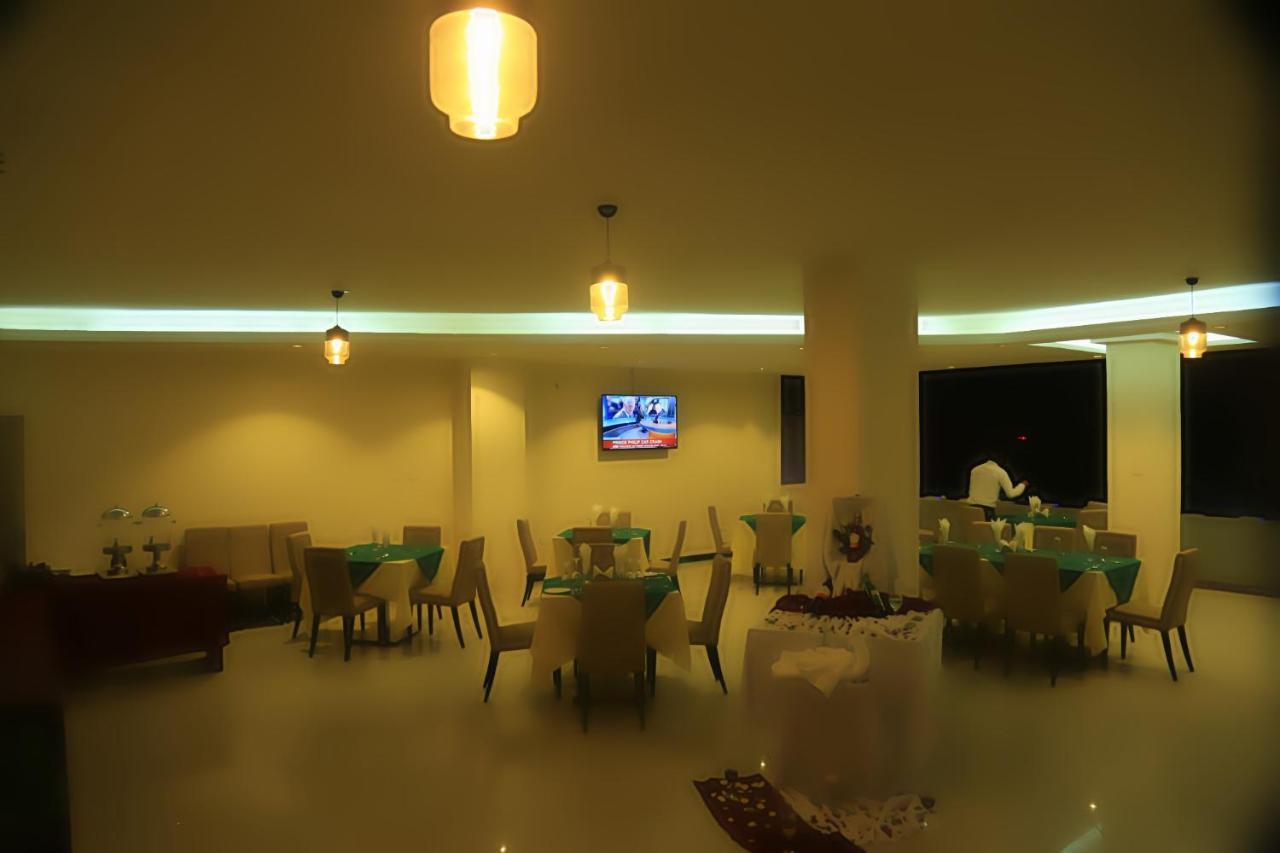 Winn Hotel - Bahir Dar Bagian luar foto
