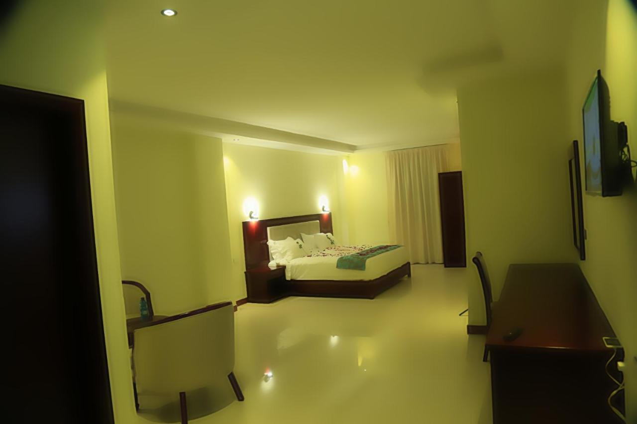 Winn Hotel - Bahir Dar Bagian luar foto