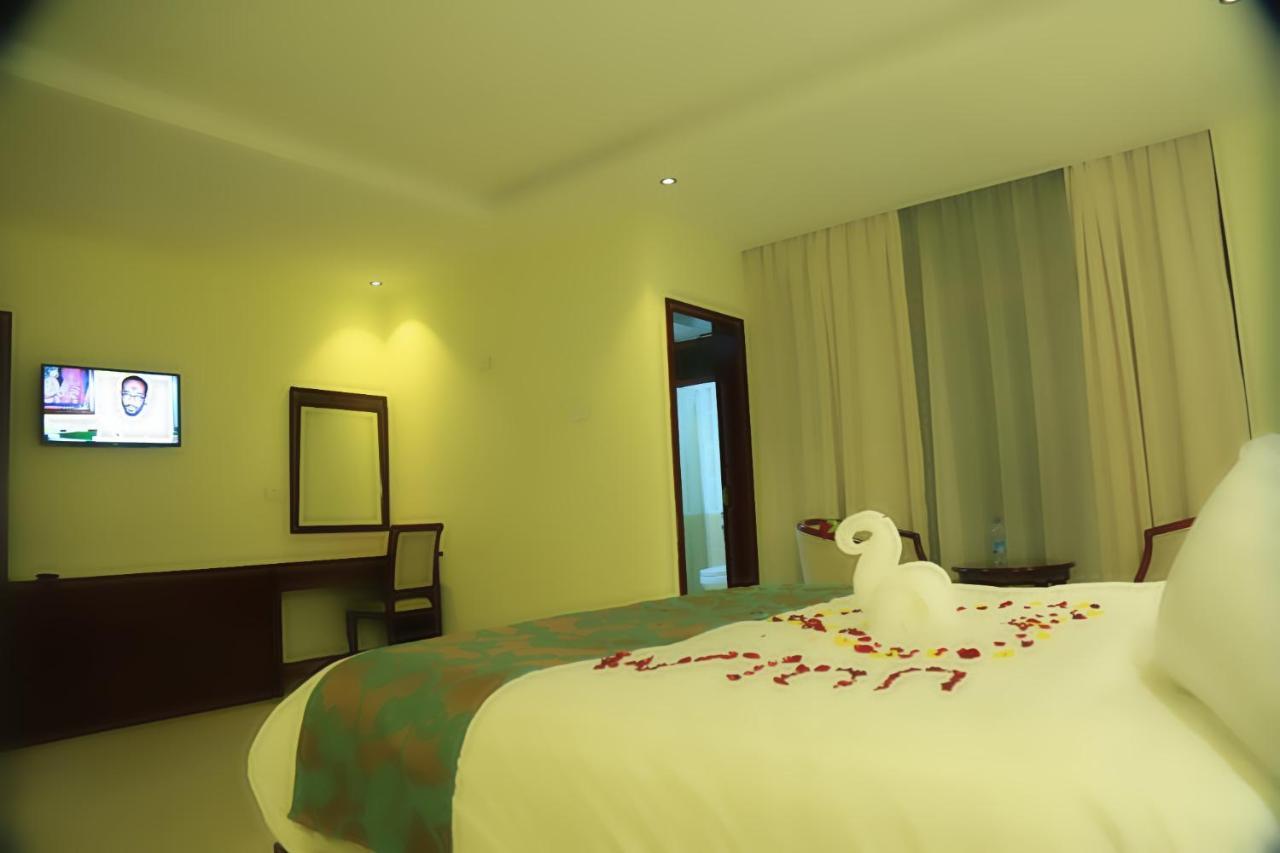 Winn Hotel - Bahir Dar Bagian luar foto