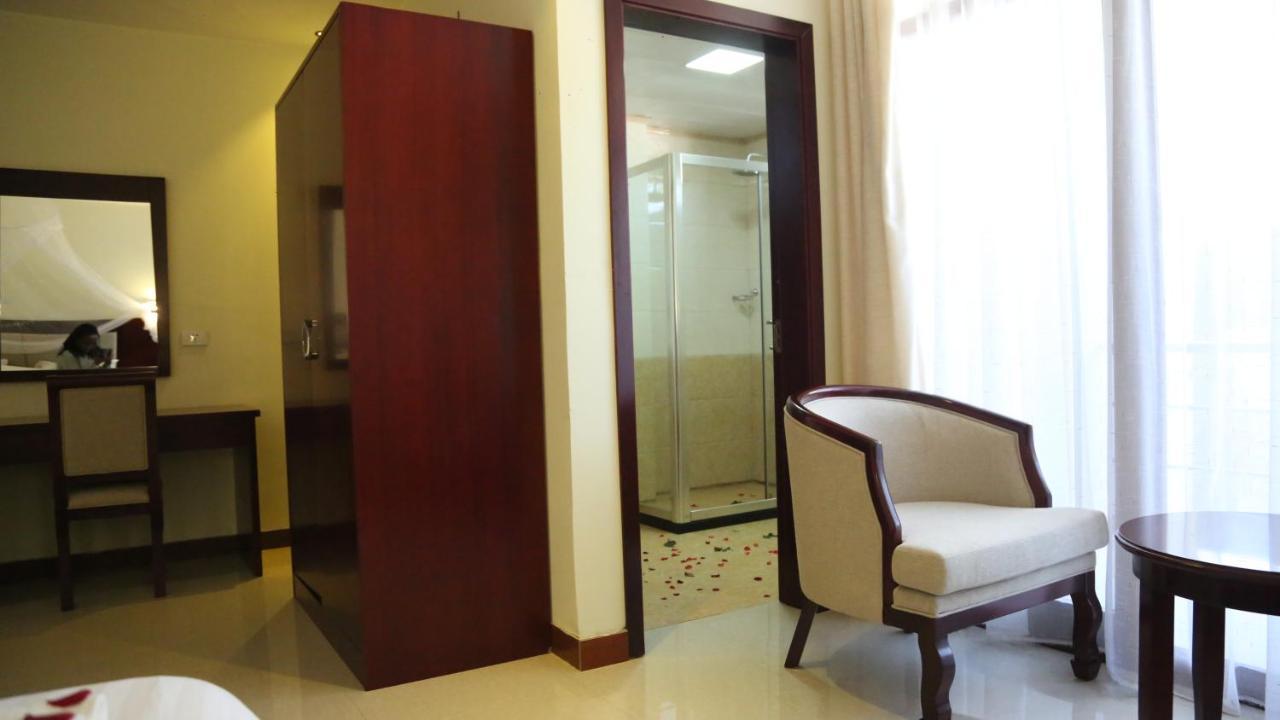 Winn Hotel - Bahir Dar Bagian luar foto