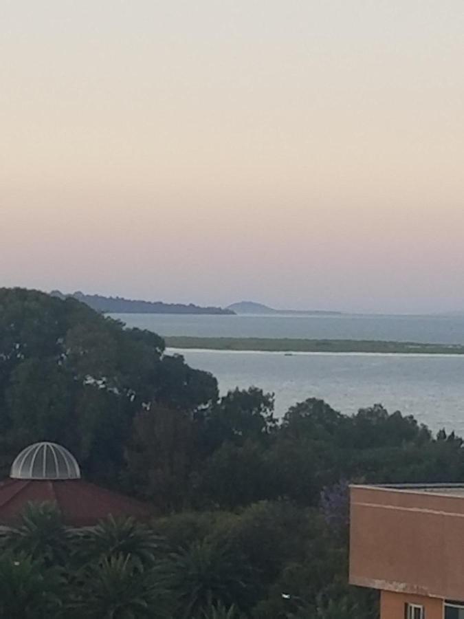 Winn Hotel - Bahir Dar Bagian luar foto
